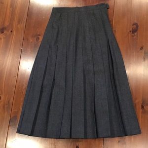 Pleated skirt